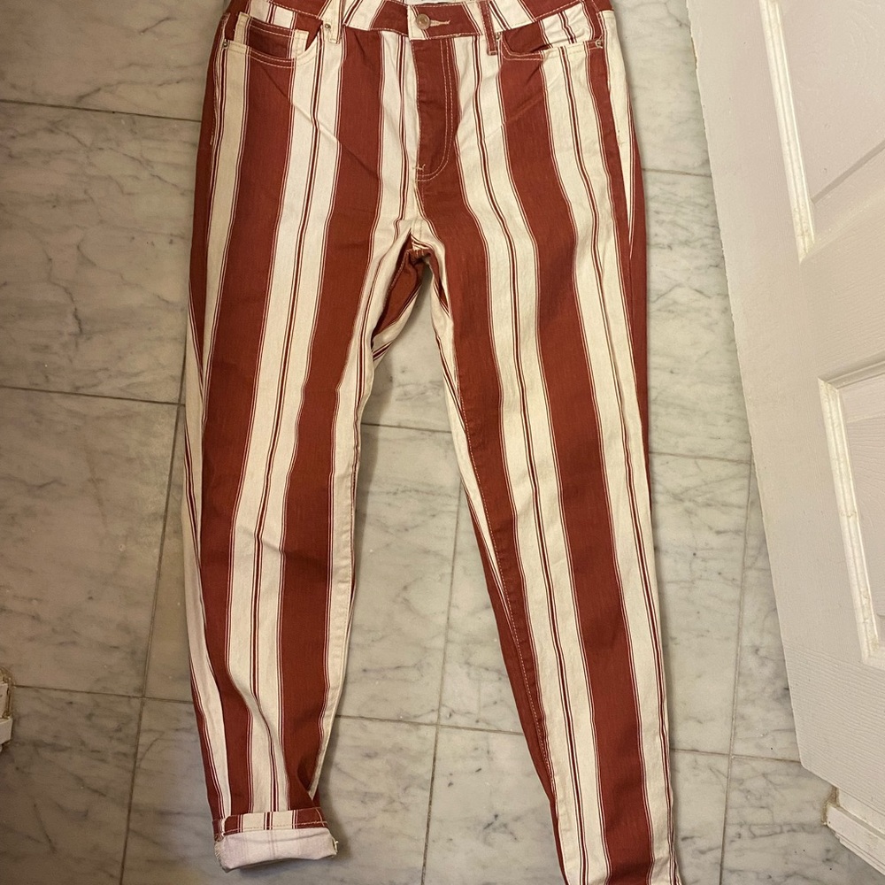 Never worn 90’s style chunky stripe jeans